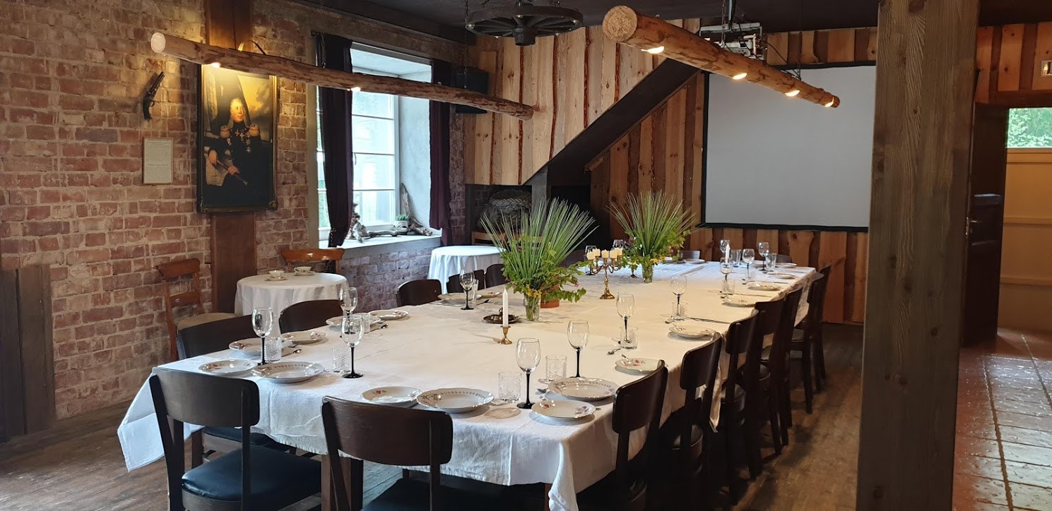 Admiralimaja galerii