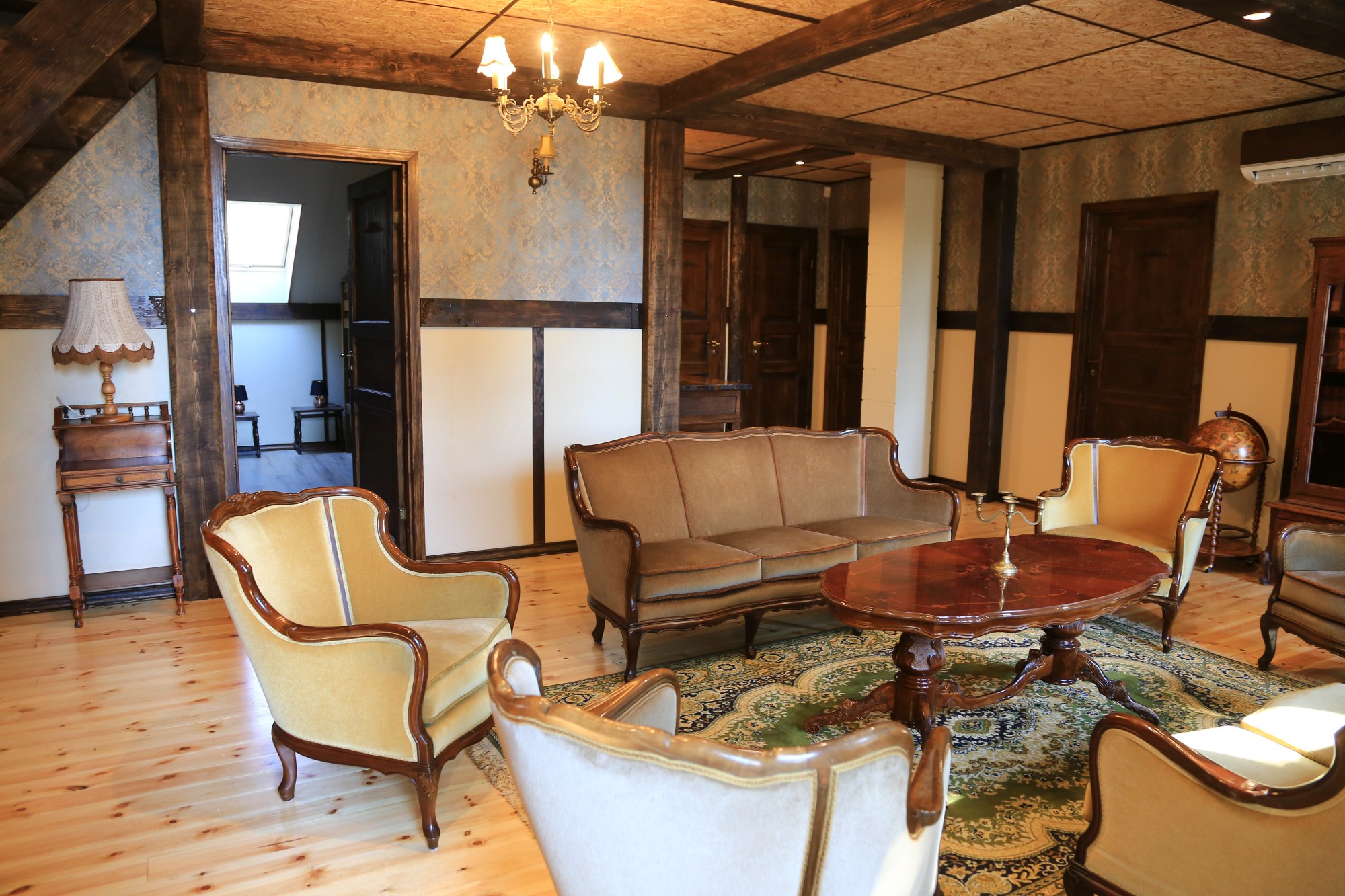 Admiralimaja galerii